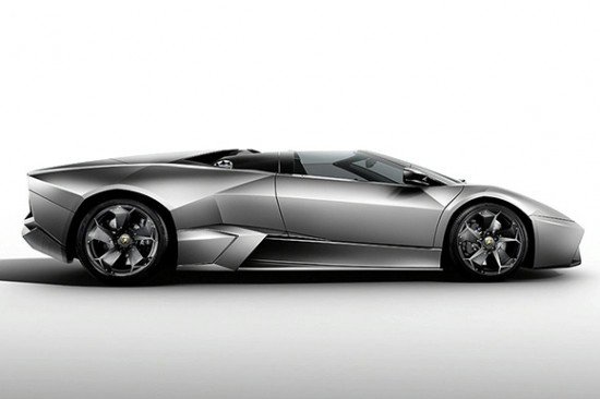 reventon-roadster-3