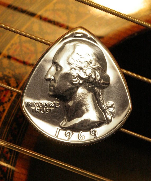 palheta-moeda-guitarra-01